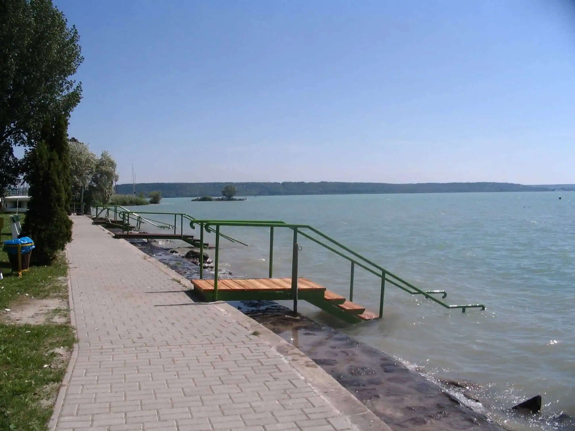Budatava strand Balatonalmádi